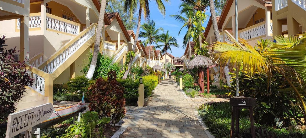 Laguna Beach Morondava Exterior foto