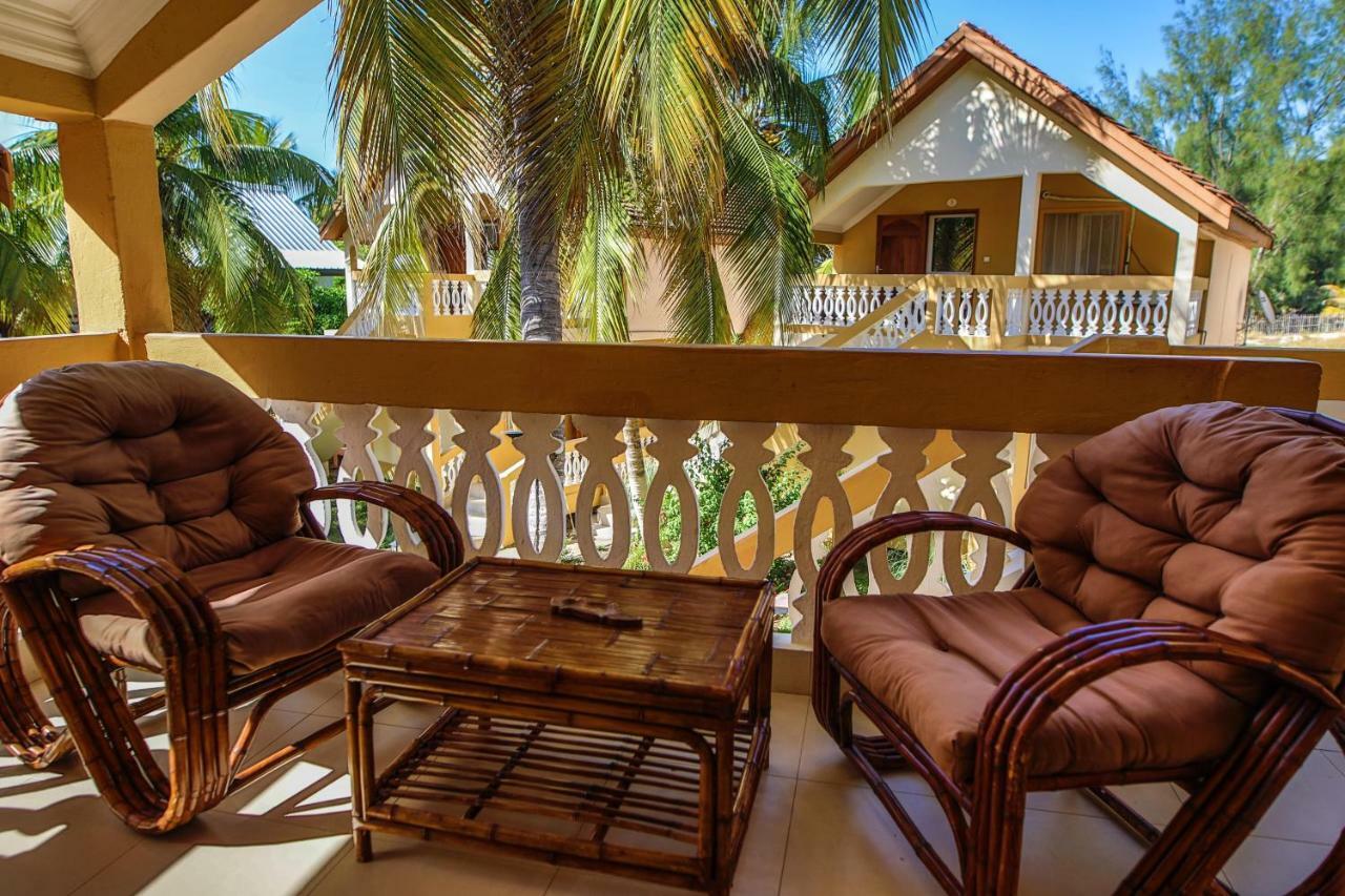 Laguna Beach Morondava Exterior foto